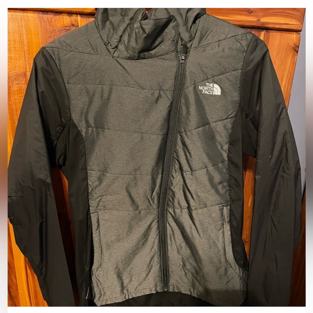 2 north face black jackets